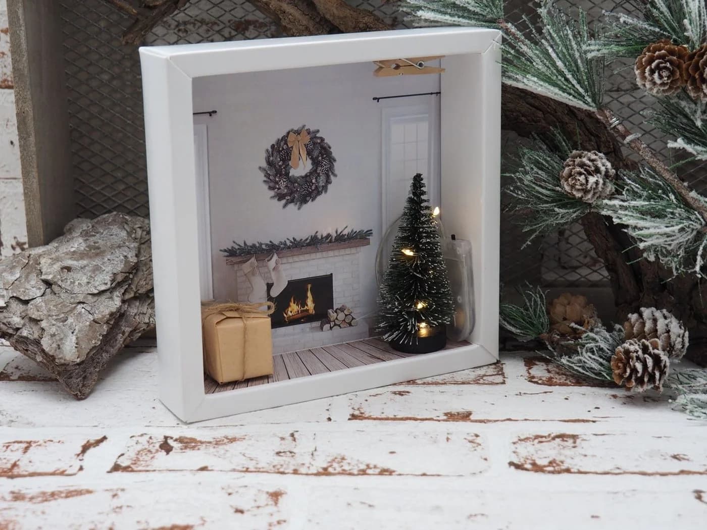 ZauberDeko Geschenkbox Geldgeschenk Weihnachten Kamin LED Lichterkette Weiß - Bild 4
