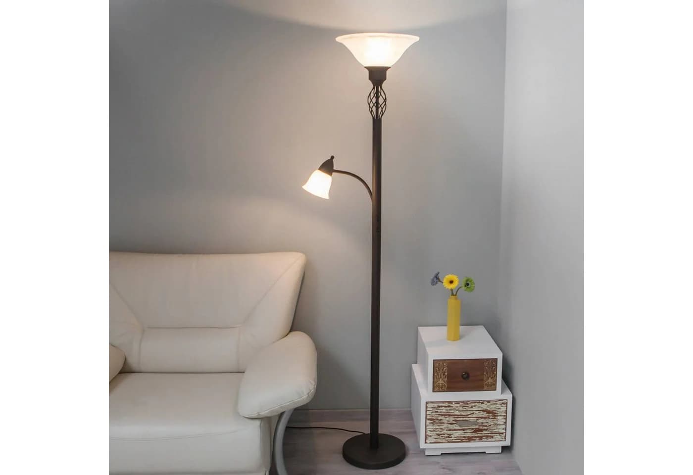 Lucande Stehlampe Dunja, Metall, Braun, Landhausstil, Leselampe