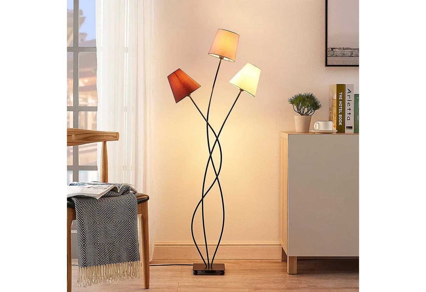 Lindby Stehleuchte Melis 130 cm Dreiflammig Textil