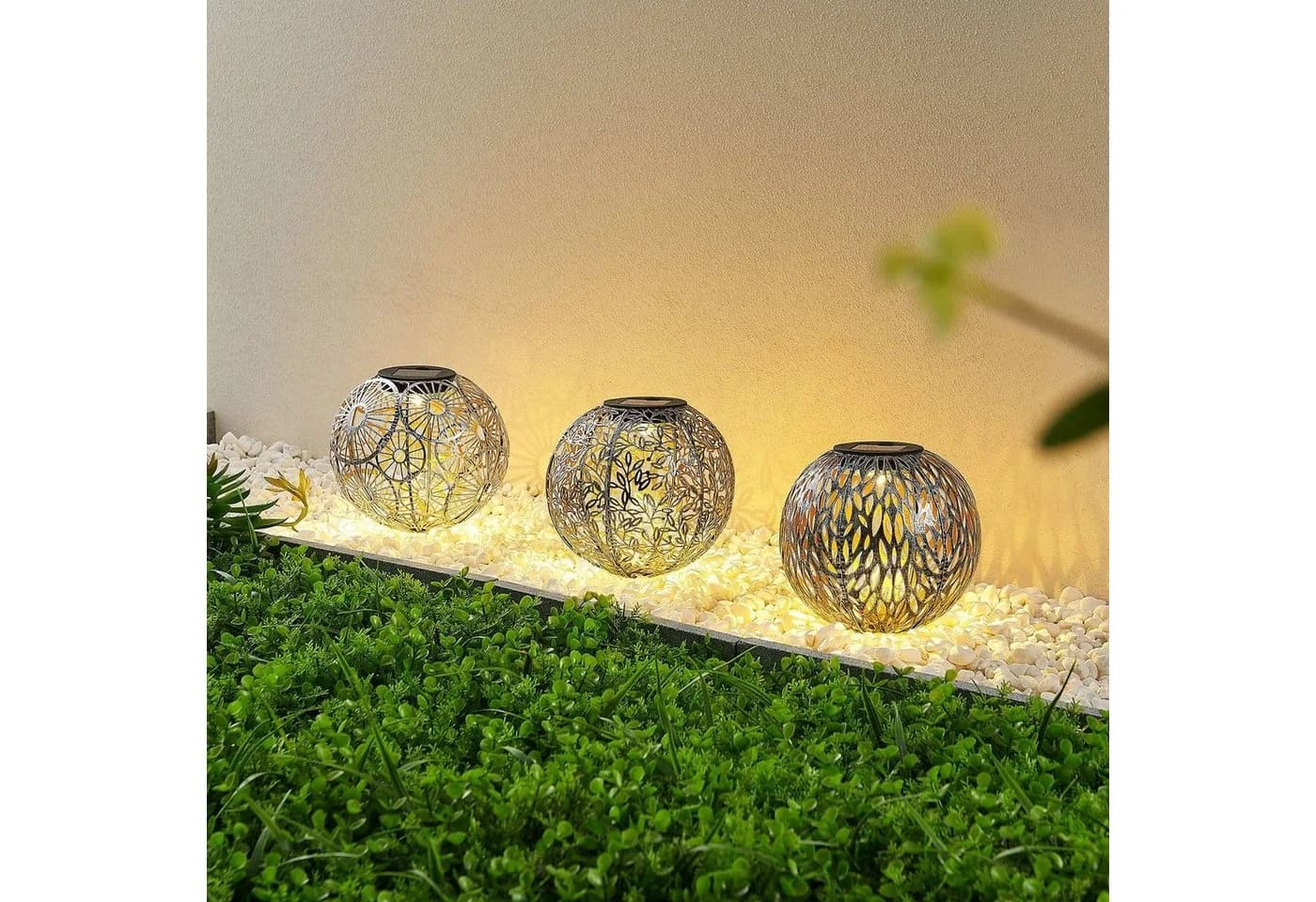 Lindby LED-Solarlampen Vilani 3er-Set 54cm Erdspieß IP44 - Bild 3
