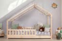 TiCAA Hausbett Lou wandelbar asymmetrisches Dach Kiefer Massivholz Bild 1