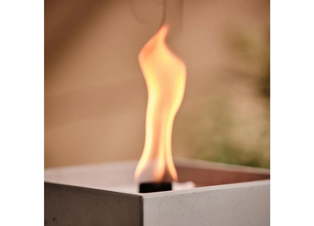 beske Outdoorkerze Betonfeuer® - Meru mit Dauerdocht, Wachsrecycling - Bild 4