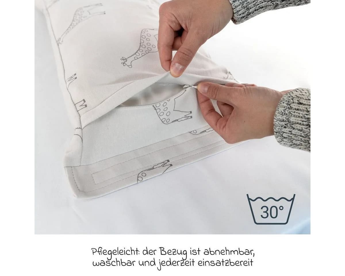LaLoona Stillkissen Giraffen Taupe - Mini Reisestillkissen & Stillhilfe - Bild 5