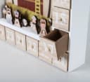 BRUBAKER Adventskalender Bibelgeschichte LED Beleuchtung Holz 31,5 cm Bild 3