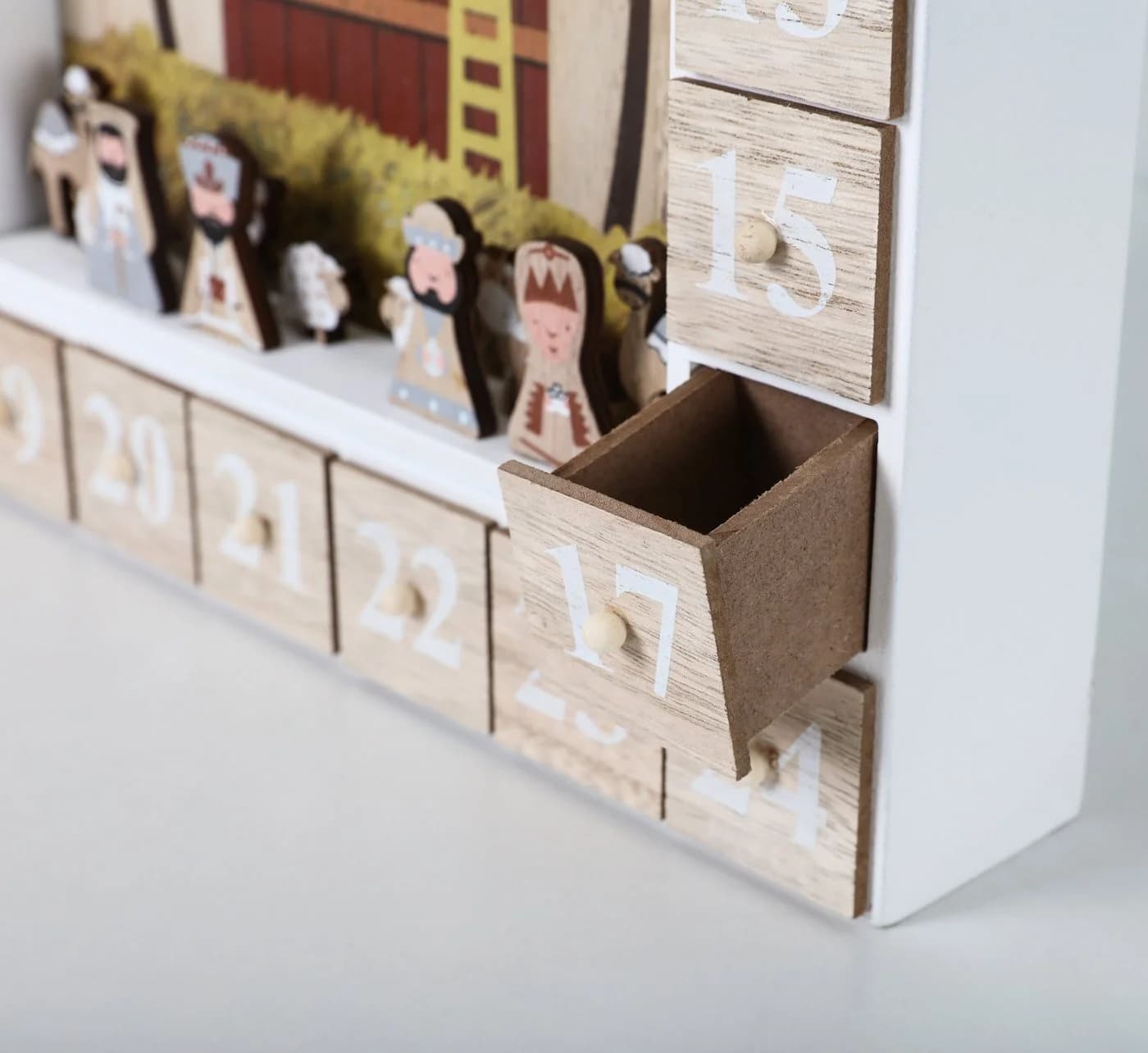 BRUBAKER Adventskalender Bibelgeschichte LED Beleuchtung Holz 31,5 cm - Bild 3