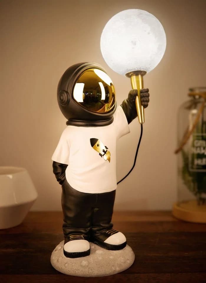 BRUBAKER LED Nachttischlampe Astronaut Gold/Schwarz USB-C - Bild 2