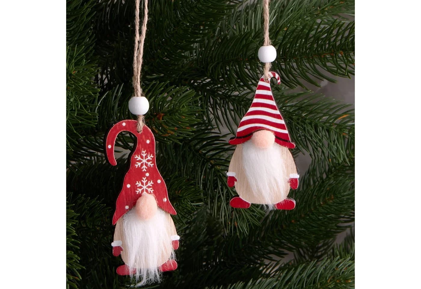 BRUBAKER Christbaumschmuck 12x Wichtel aus Holz Rot-Weiß - Bild 3