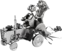 BRUBAKER Hochzeitspaar auf Traktor Metall Skulptur Dekofigur Hochzeit Bild 1