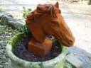 Antikas Pferdekopf Skulptur Gartenfigur Eisenguss Rostoptik Bild 2