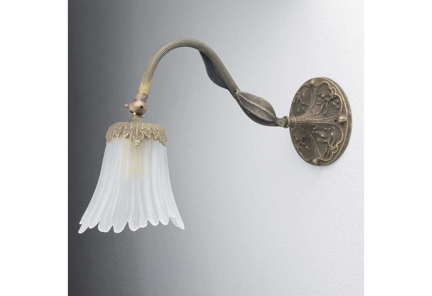Licht-Erlebnisse Wandleuchte DALILA Messing massiv Glas Floral E14