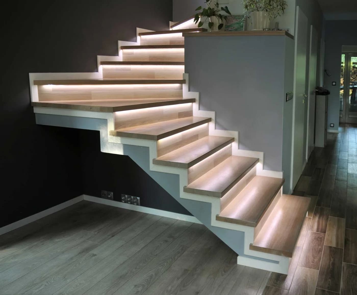 proventa LED-Treppenstufenbeleuchtung dimmbar 22W warmweiß für 15 Stufen - Bild 3