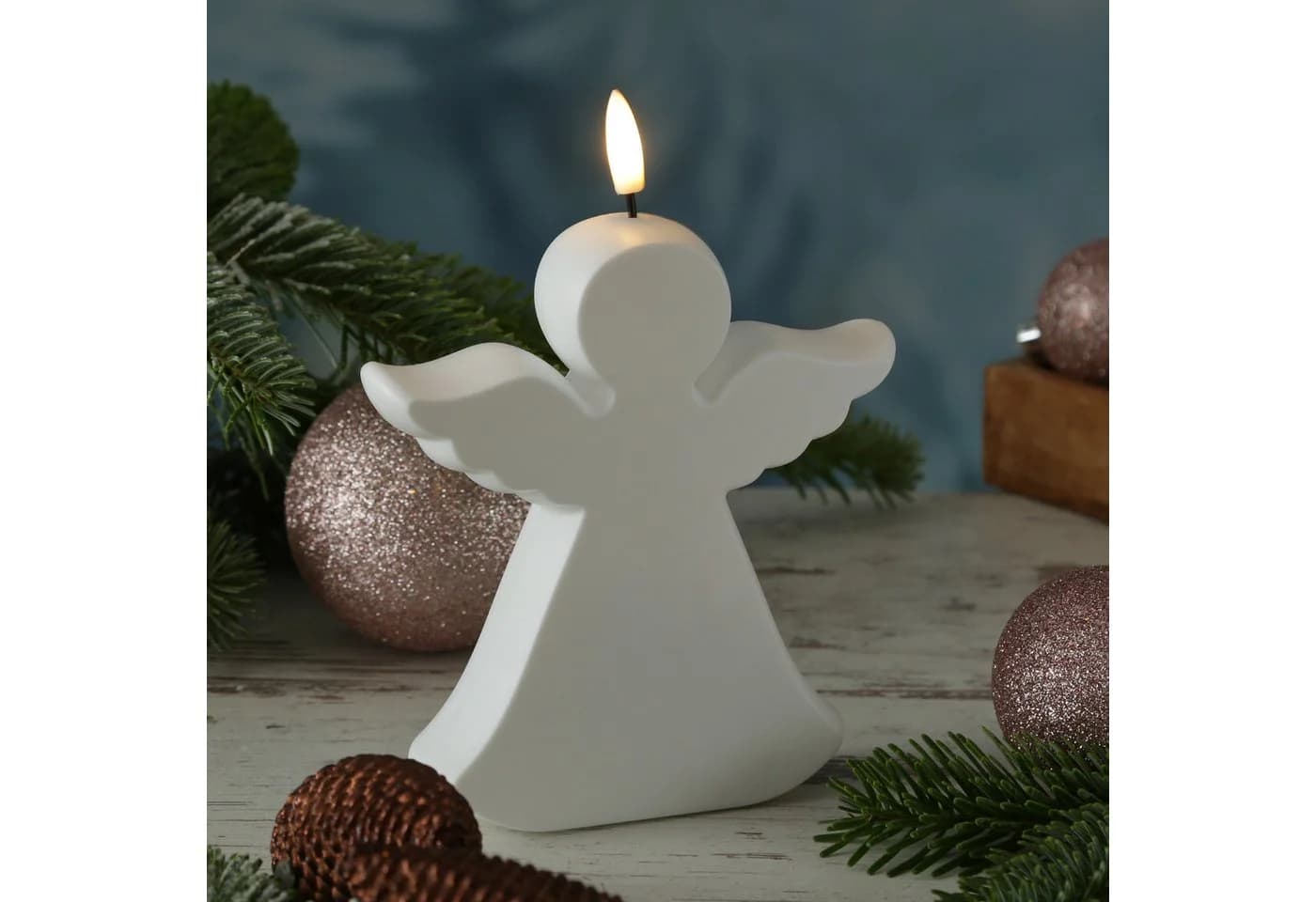 MARELIDA LED-Kerze Engel Gartenfigur Grabdeko 3D Flamme weiß - Bild 4