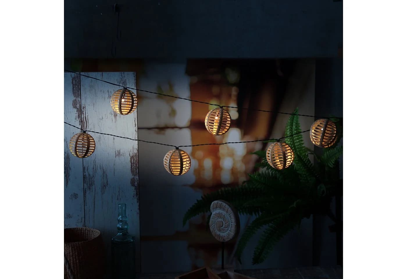 MARELIDA LED-Lichterkette 10 Kugeln Rattan Optik Boho Solar Deko Girlande - Bild 3