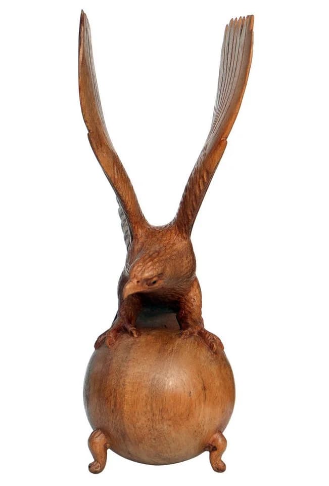 Wogeka Tierfigur Adler auf Kugel Holz-Figur Vogel Greifvogel Dekoration - Bild 3