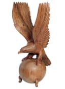 Wogeka Tierfigur Adler auf Kugel Holz-Figur Vogel Greifvogel Dekoration Bild 4