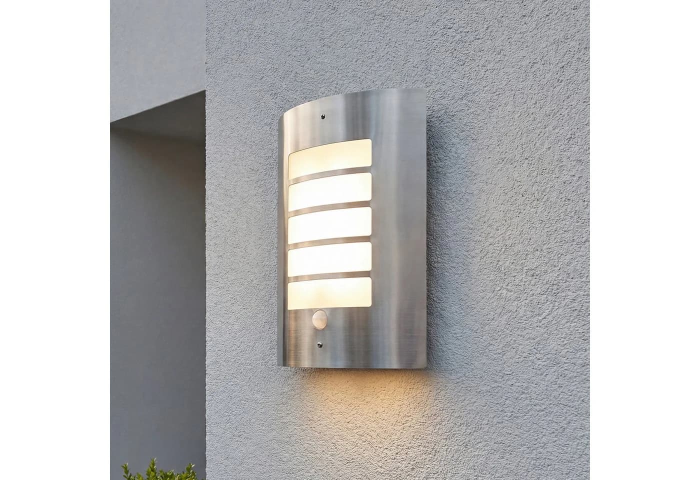 Licht-Erlebnisse Außen-Wandleuchte LYNMARK, Bewegungsmelder, Edelstahl
