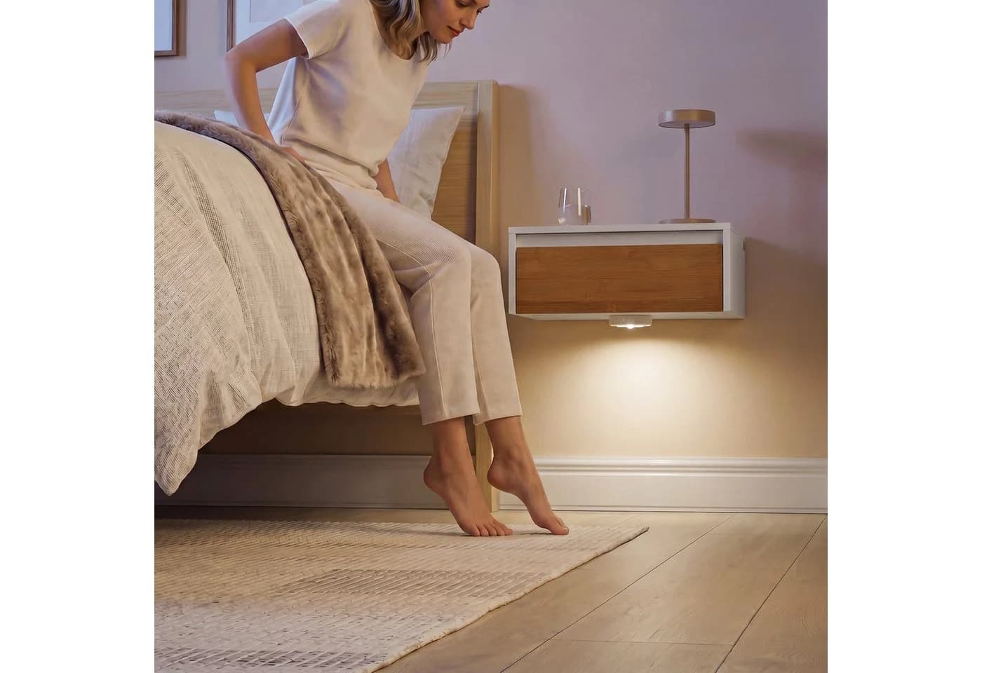 SoBuy Nachttisch FBT174 Wandregal mit Licht & Schubladen Weiß-Natur