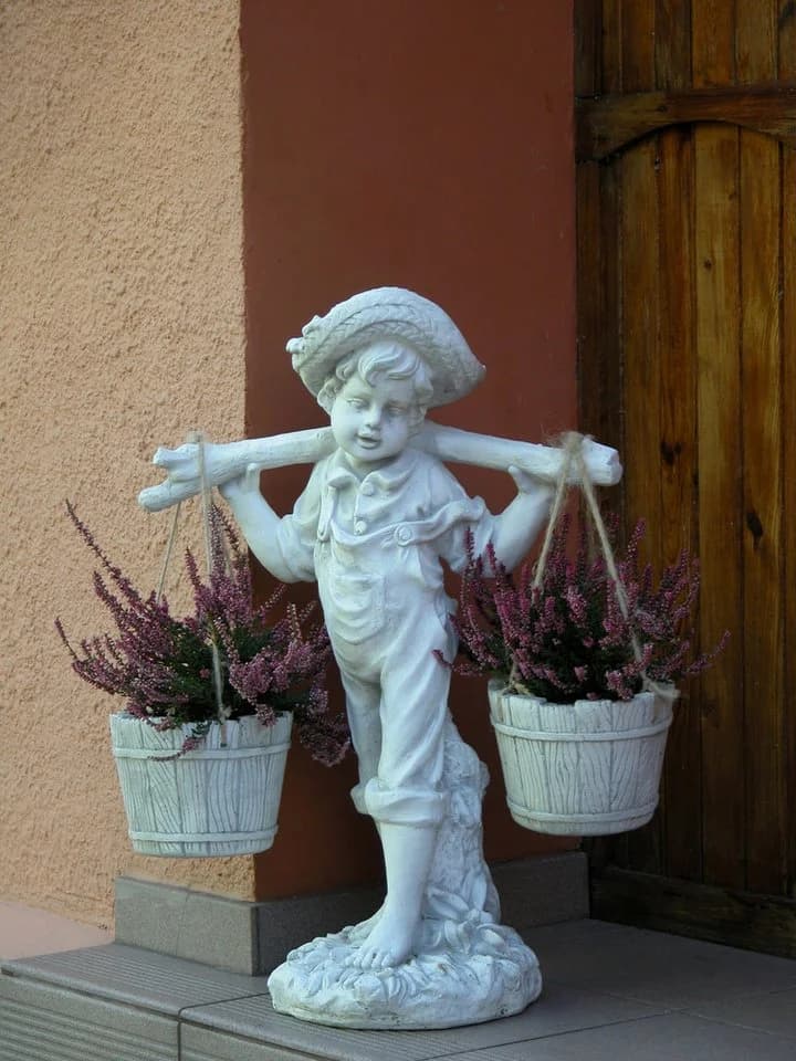gartendekoparadies.de Gartenfigur Junge mit Blumenampel Grau Stein - Bild 5