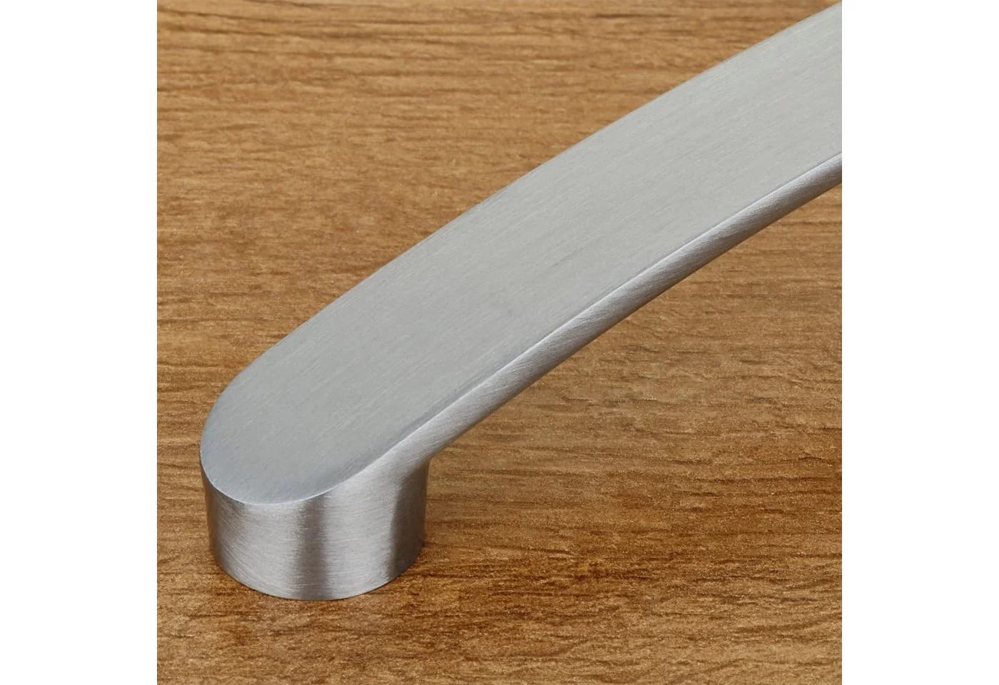 Moderner Möbelgriff aus Aluminium mit Edelstahloptik - Bild 3
