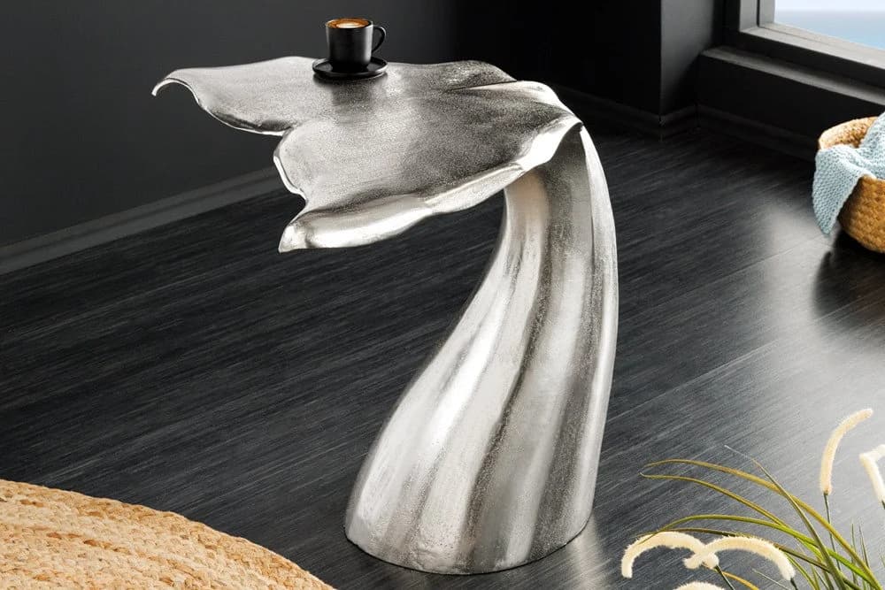 riess-ambiente Beistelltisch WILDLIFE 60cm silber Walflossen-Skulptur