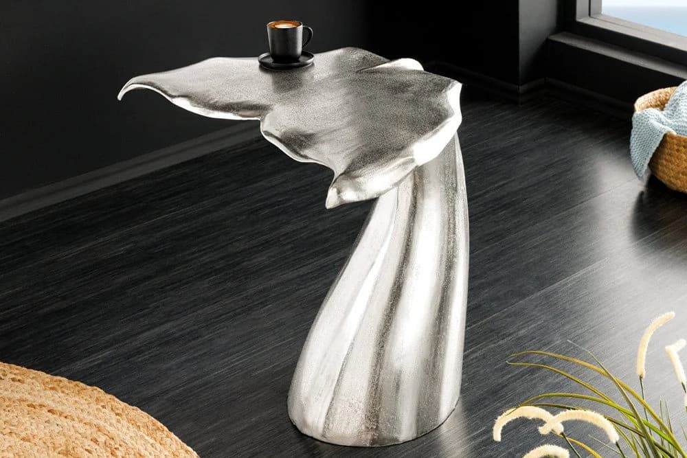riess-ambiente Beistelltisch WILDLIFE 60cm silber Walflossen-Skulptur - Bild 2
