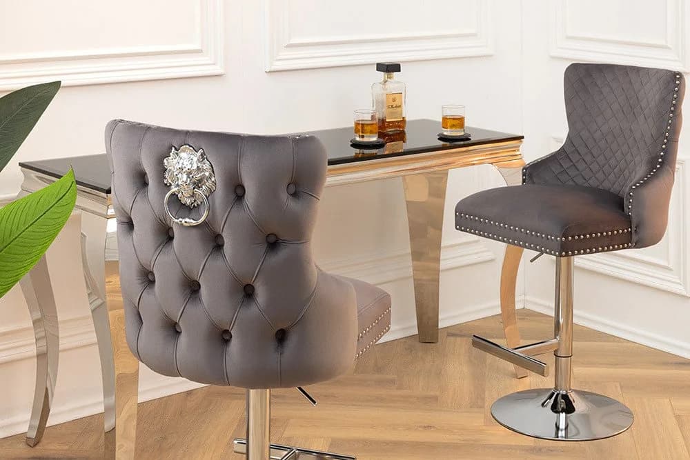 riess-ambiente Barhocker CASTLE DELUXE grau/silber Samt mit Löwenkopf - Bild 3