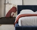thematys Polsterbett mit Bettkasten & Lattenrost Samt Tiefblau Bild 4