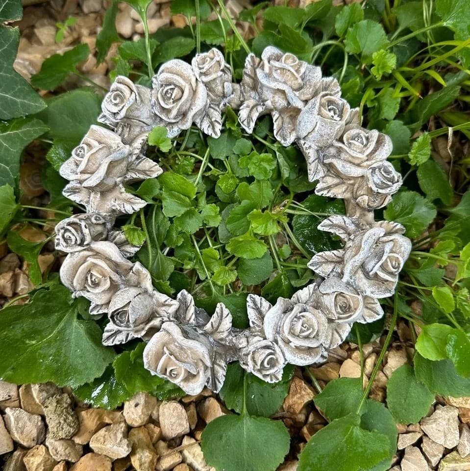 Radami Dekokranz Grabschmuck Rosenblüten Grau-Antik Wetterfest - Bild 2