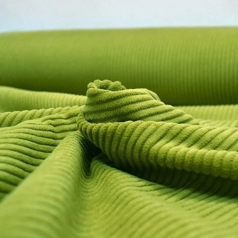 MAGAM-Stoffe Breitcord "Yanis" 100% Baumwolle Grün OEKO-TEX