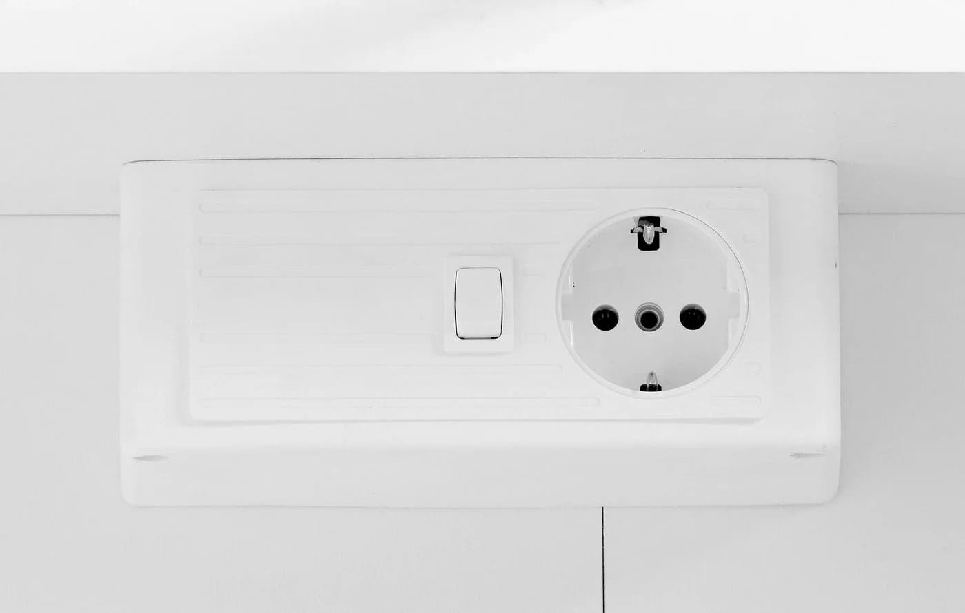 WELLTIME Spiegelschrank Hero Weiß mit LED-Beleuchtung - Bild 3