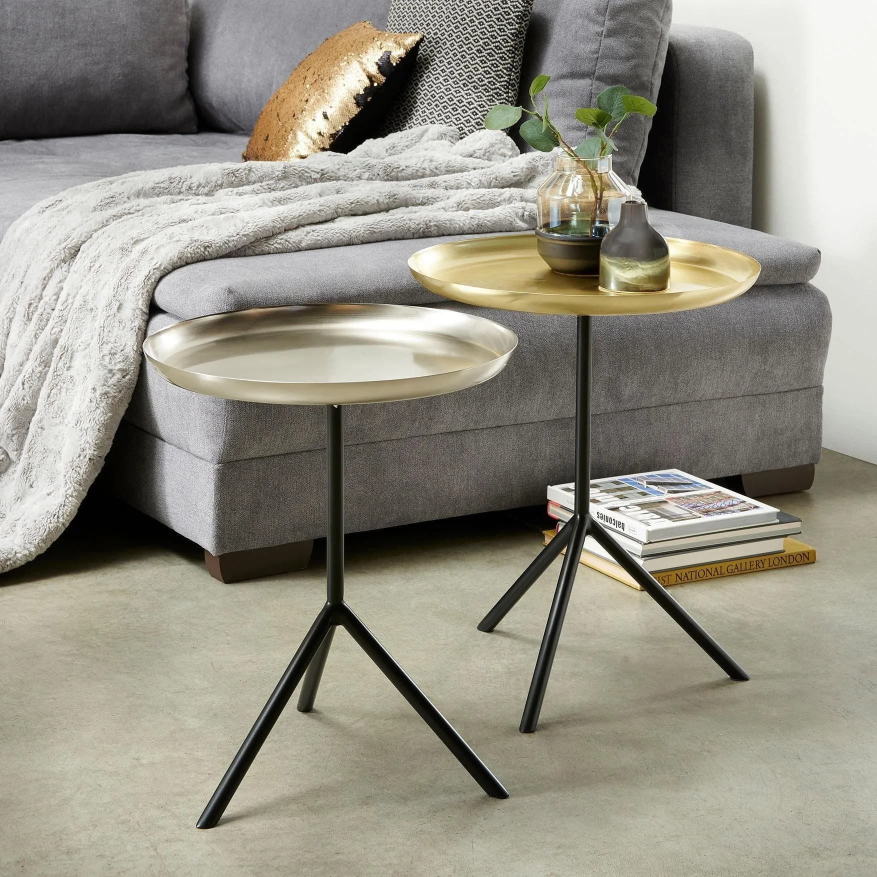 Beistelltisch PAROLI Gold Messing- und Silberoptik