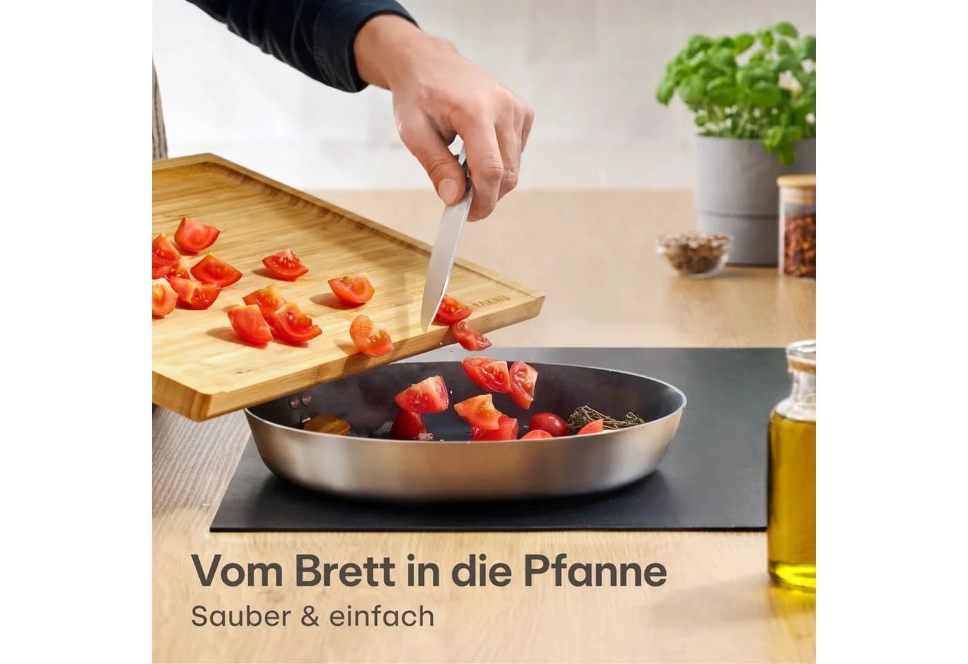 Praknu XXL Schneidebrett Bambus mit Saftrille - Bild 5