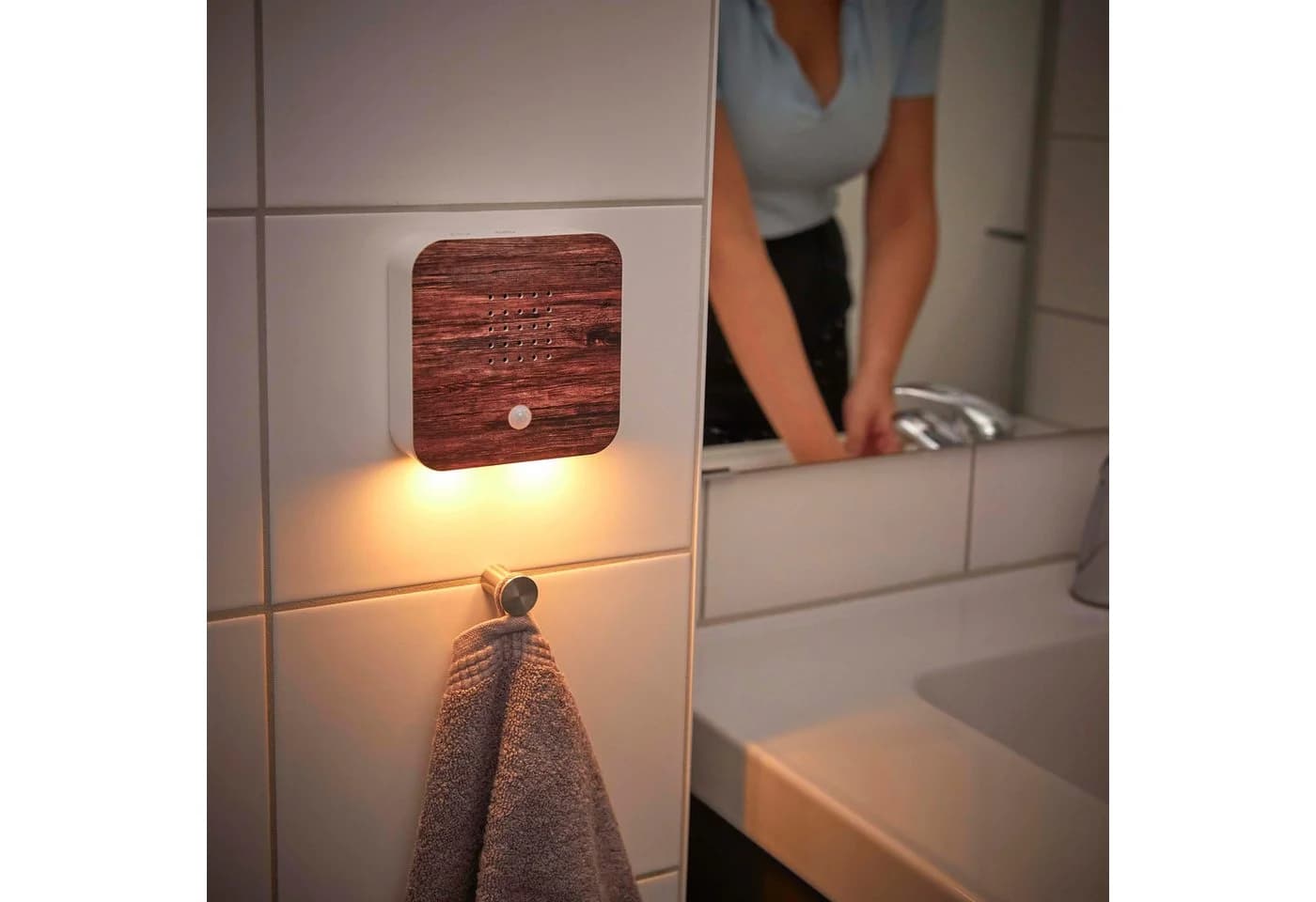 Northpoint LED Dekolicht Naturgeräuschebox Nussbaumholz mit Bewegungsmelder - Bild 4