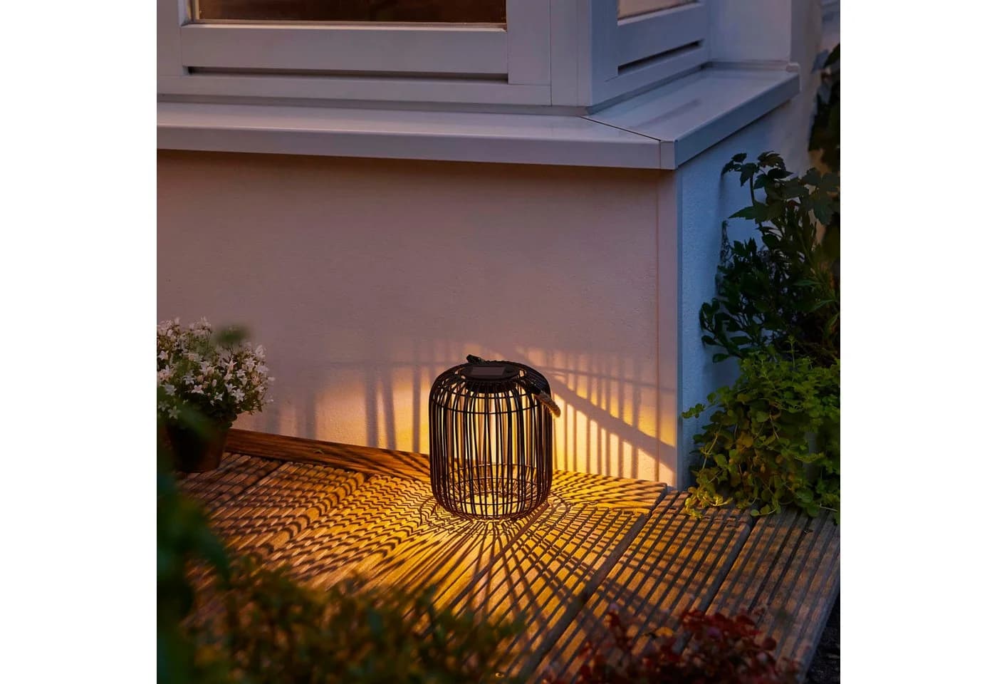 Northpoint LED Solarleuchte Laterne Schwarz Geflochten IP44 - Bild 5