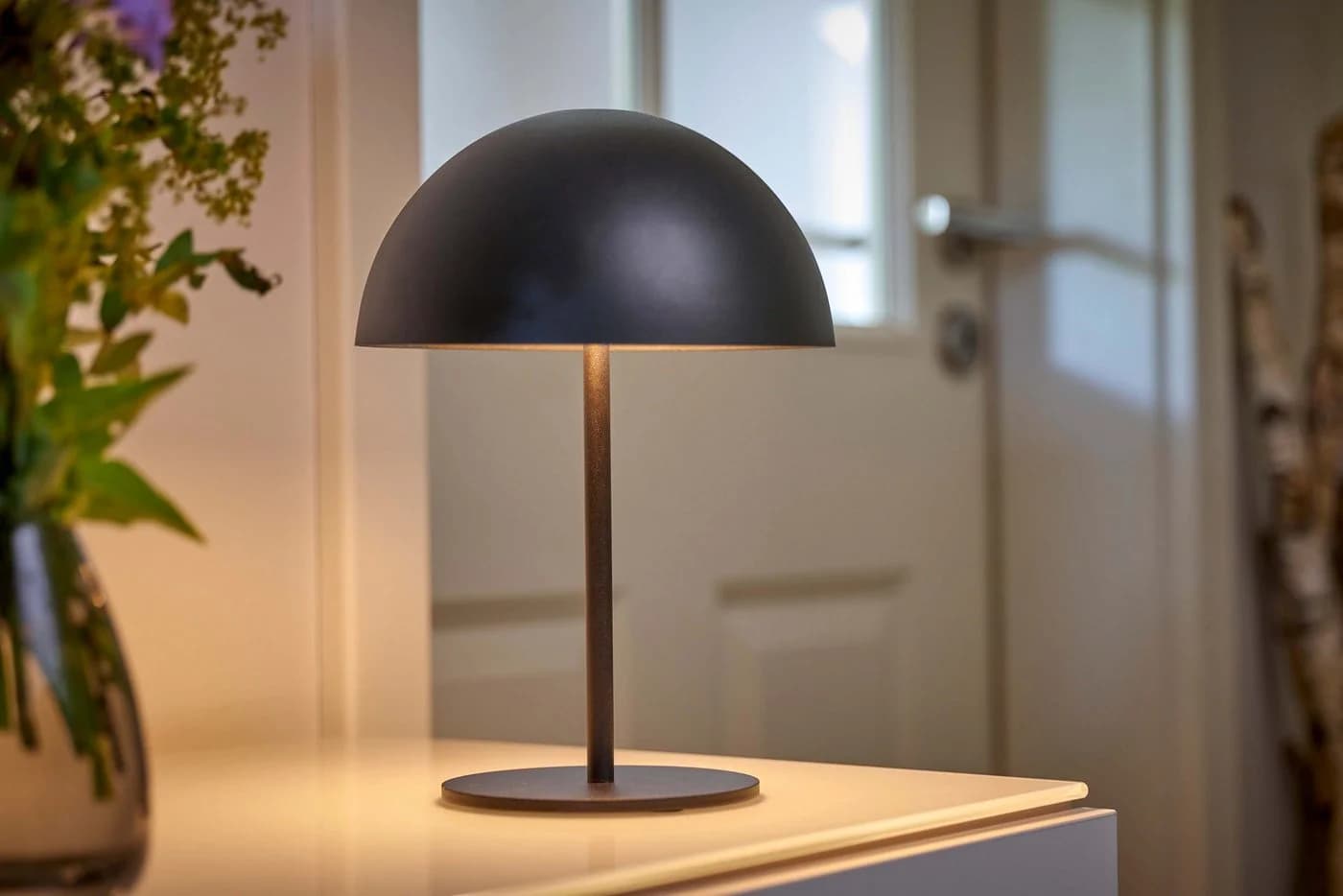 Northpoint LED Tischleuchte Pilzform Metall Akku USB-C Schwarz - Bild 3