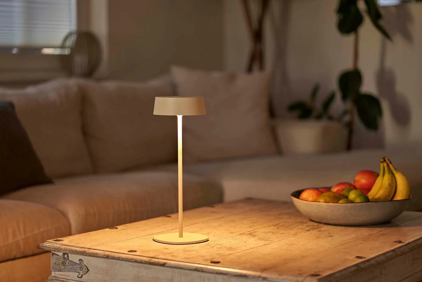 Northpoint LED Tischleuchte Dimmbar Metall IP54 höhenverstellbar - Bild 3