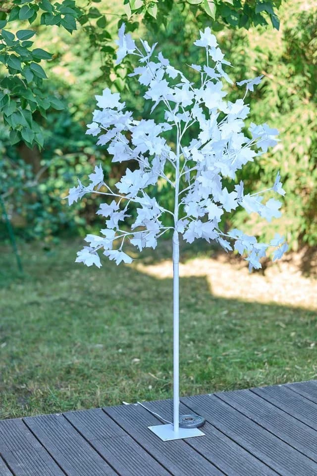 Northpoint LED Baum 120 weiße Blüten Warmweiße LEDs Timer - Bild 4