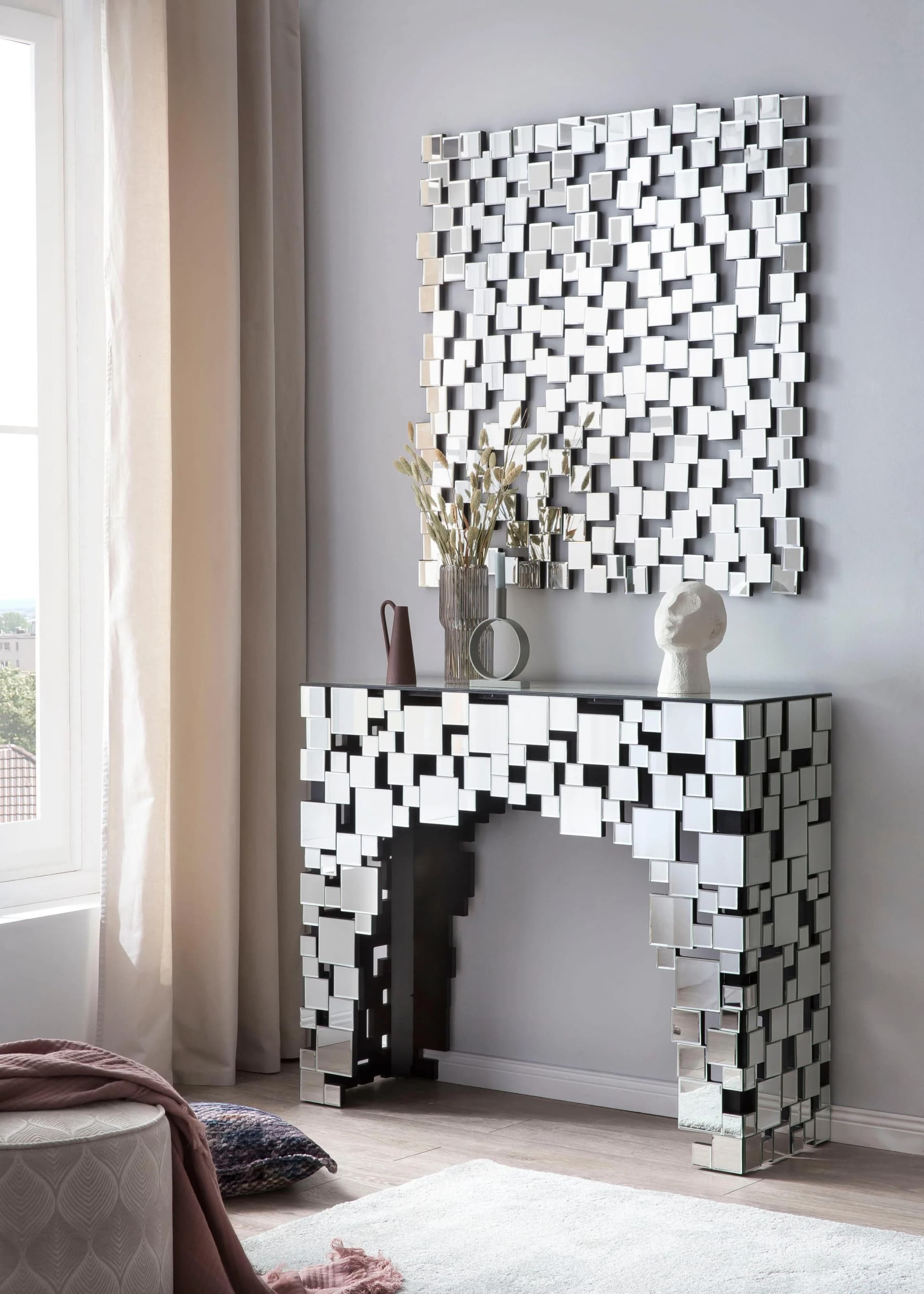 SalesFever Konsolentisch Moneglia Elegante Konsole Silber Verspiegelt