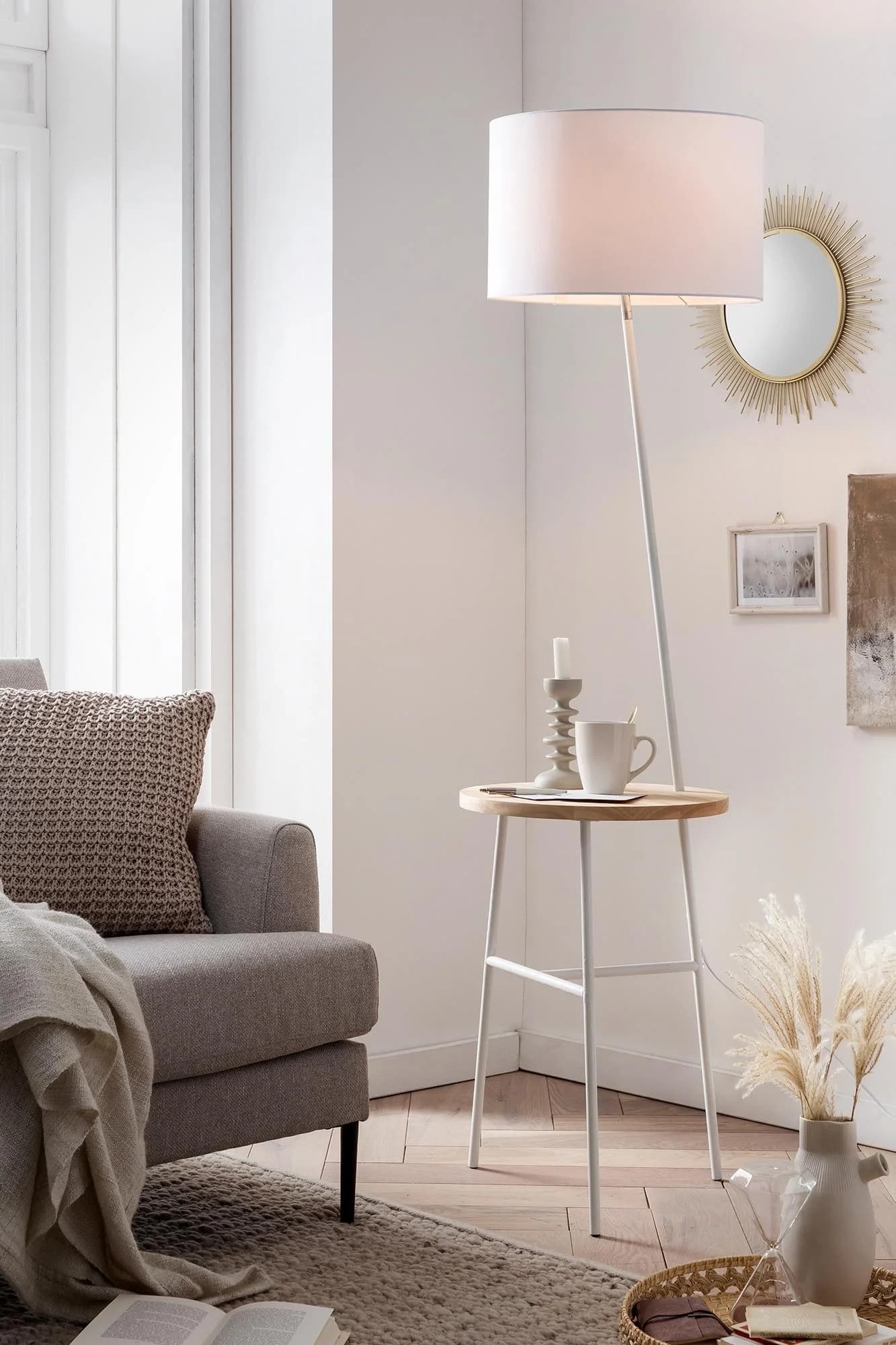 SALESFEVER Stehlampe Afini Weiß mit Holztablett