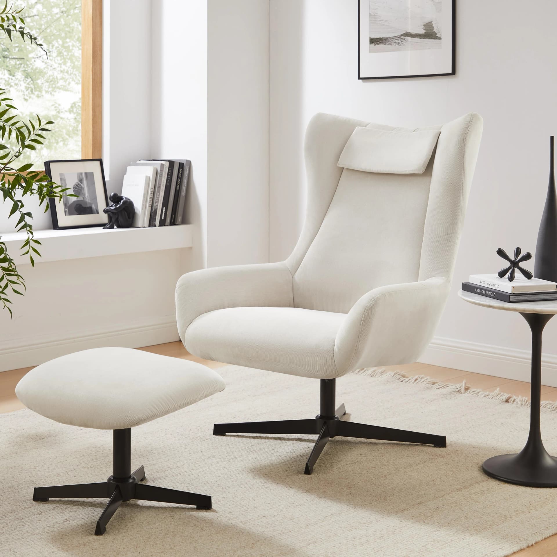 SALESFEVER Savannah Sessel Beige mit Drehfunktion und Hocker