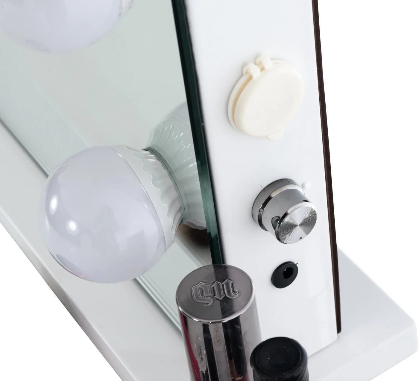 CLP Schminkspiegel Palmdale mit dimmbarer LED-Beleuchtung und USB-Anschluss - Bild 4