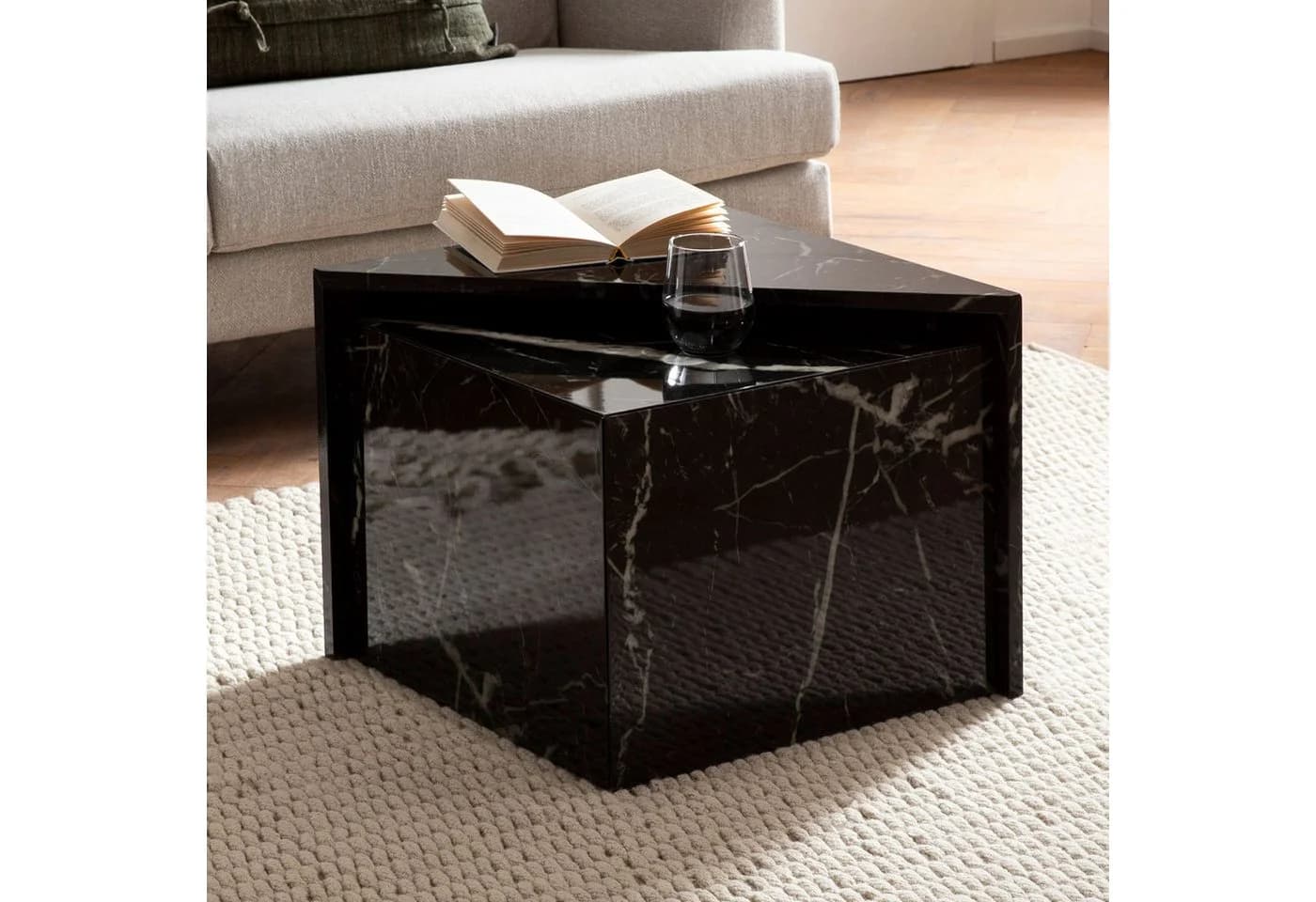 FINEBUY Satztisch Couchtisch Sofatisch MONOBLOC 2er Set Hochglanz Marmor Optik Dreieckig - Bild 2