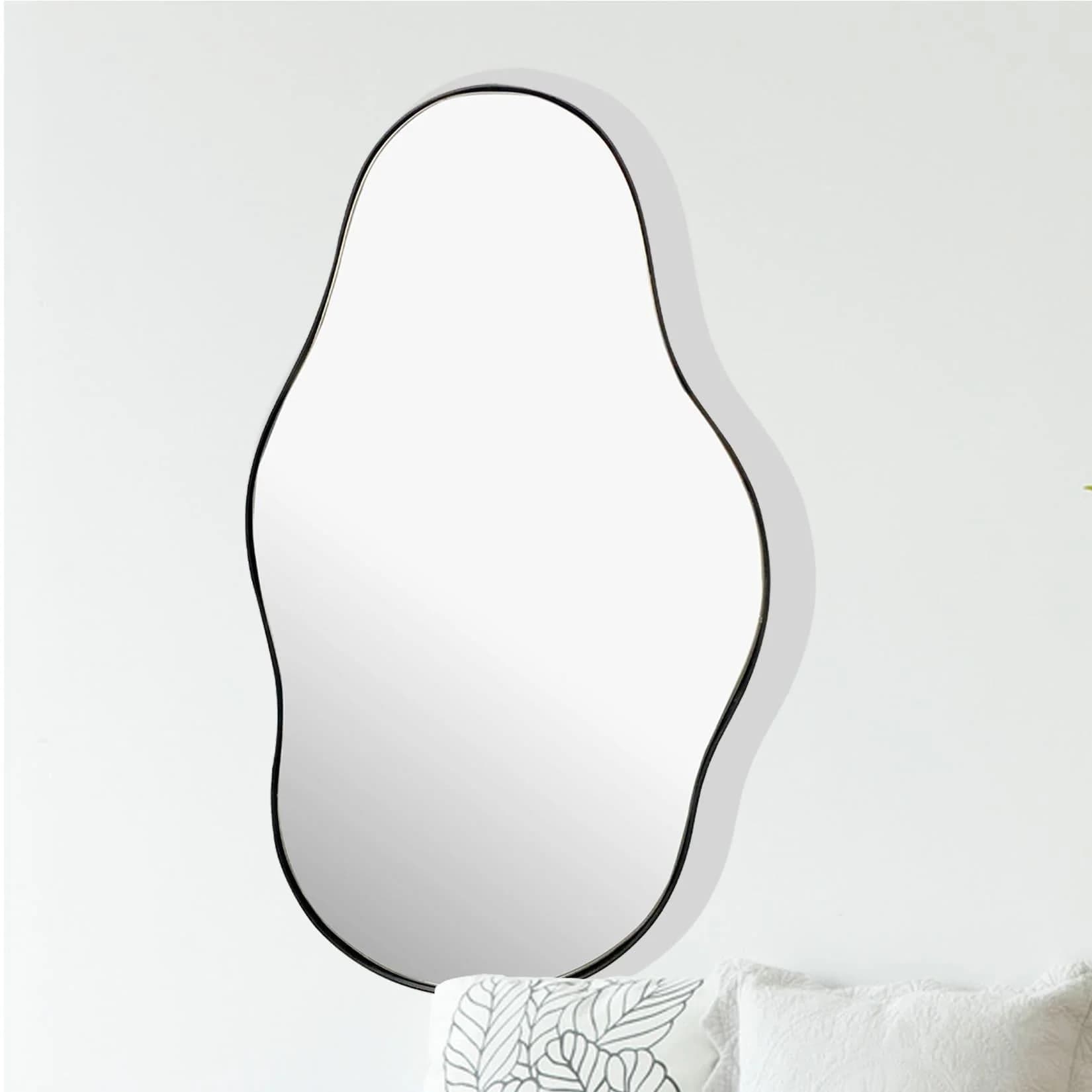 Design Wandspiegel FineBuy in organischer Form