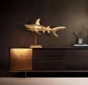 FINEBUY Hai Dekofigur 70 cm Gold Aluminium Maritim Bild 1