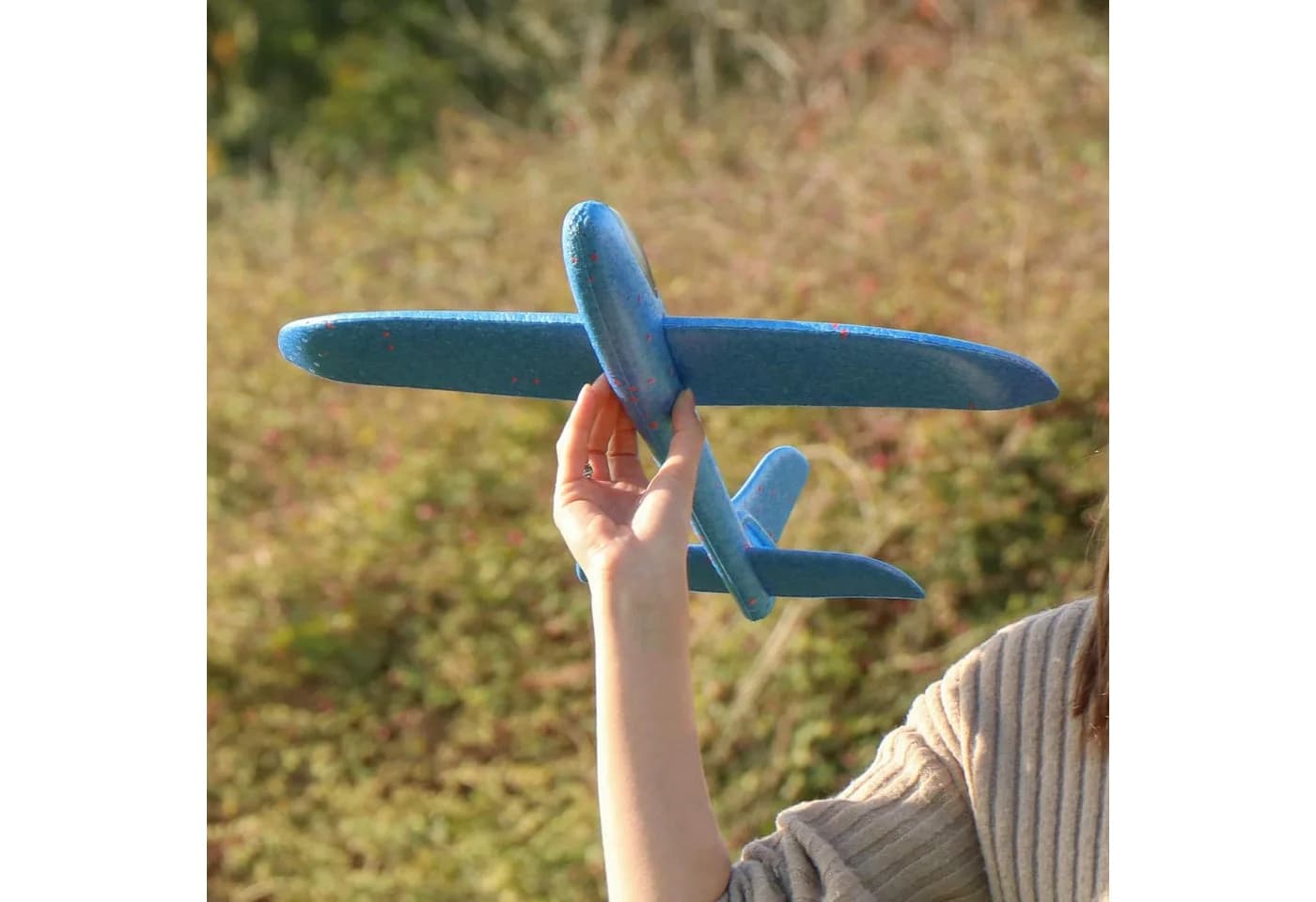 com-four Spielzeug-Flugzeug Styroporflugzeug 9-tlg. Bunt