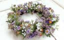 Kunstkranz Lavendelkranz künstlich AJILA Gypsophila Gänseblümchen Lila Bild 1