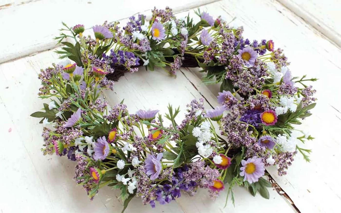 Kunstkranz Lavendelkranz künstlich AJILA Gypsophila Gänseblümchen Lila