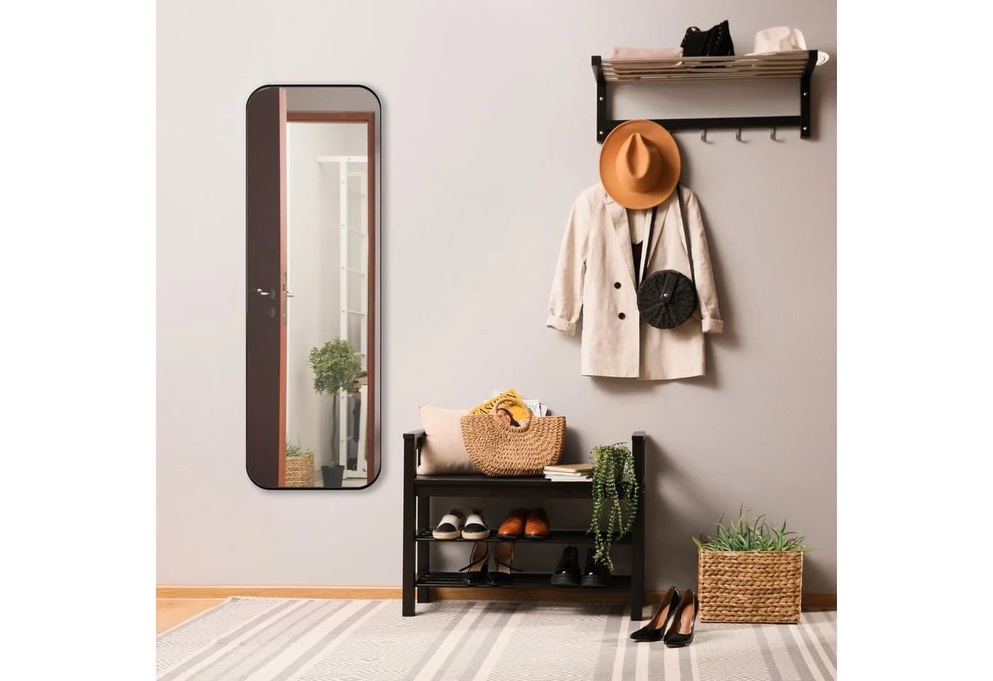 Mirrors and More Britney Wandspiegel Gold Metall Rahmen - Bild 5