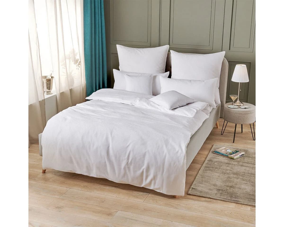 TRAUMSCHLAF Bettwäsche Hotelbettwäsche Clara Mako Satin 3-teilig Weiß - Bild 2