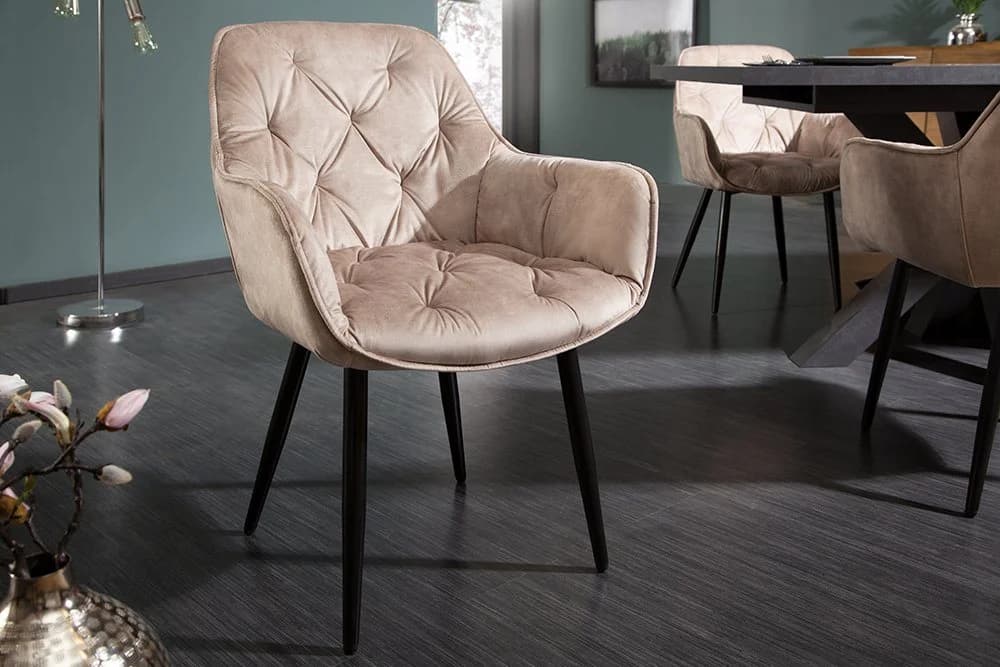 riess-ambiente Polsterstuhl MILANO Champagner-Beige Samt mit Armlehnen - Bild 2